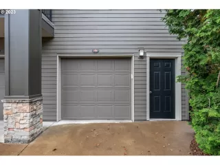 Photo #6: 23209259 Listing