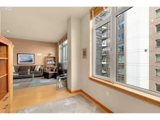 Photo #2: 23210100 Listing