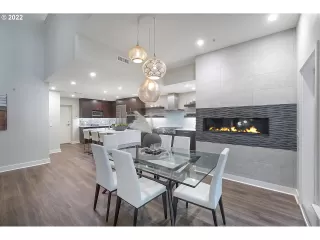 Photo #6: 23210479 Listing 