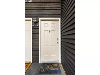 Photo #2: 23210794 Listing