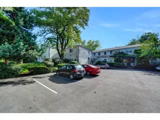 Photo #3: 23210826 Listing