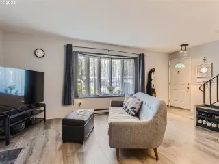 Photo #4: 23211061 Listing 