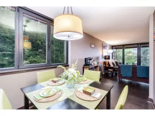 Photo #2: 23211493 Listing