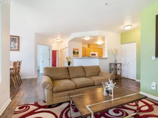 Photo #6: 23212119 Listing 