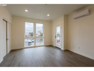 Photo #1: 23212609 Listing