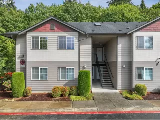 Photo #1: 23213068 Listing