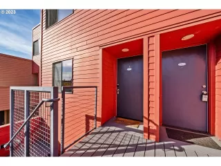 Photo #5: 23213423 Listing