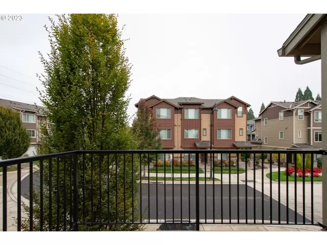 MLS: 23213509 Condo For Sale