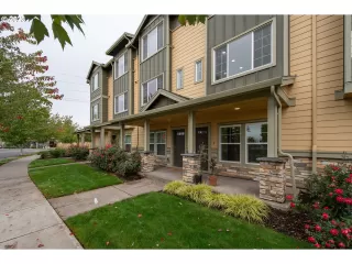 Photo #2: 23213509 Listing