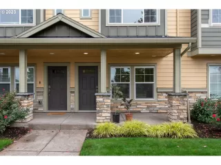 Photo #3: 23213509 Listing