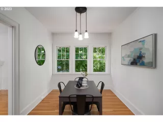 Photo #2: 23215568 Listing