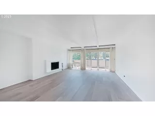 Photo #3: 23218720 Listing