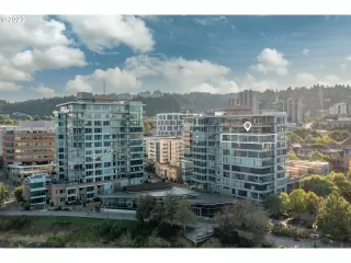 Photo #2: 23218999 Listing 