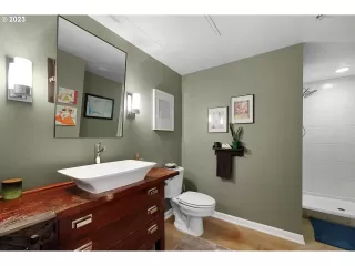 Photo #4: 23220762 Listing