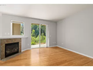 Photo #4: 23221320 Listing 