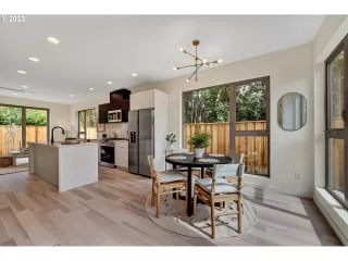 Photo #2: 23222435 Listing 