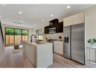 Photo #6: 23222435 Listing 