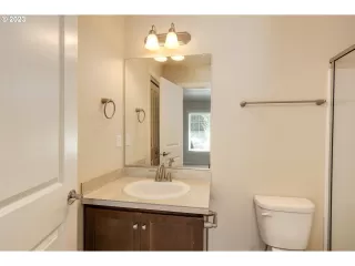 Photo #5: 23223455 Listing 