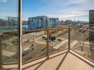 Photo #4: 23224584 Listing