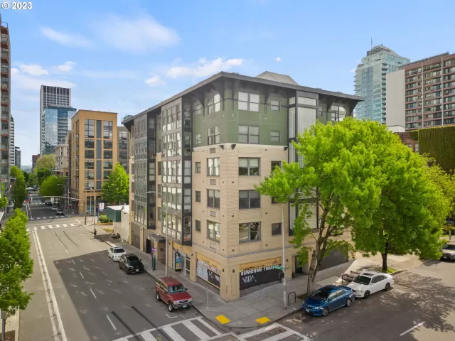 MLS: 23225078 Condo For Sale