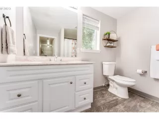 Photo #3: 23225695 Listing