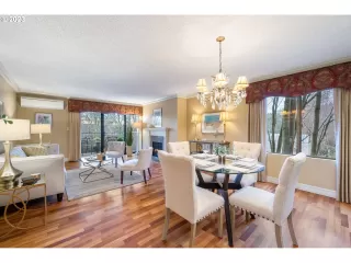 Photo #3: 23227983 Listing