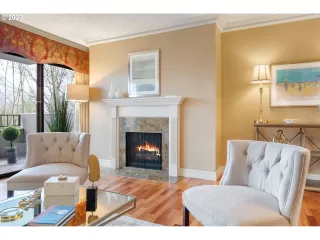 Photo #5: 23227983 Listing