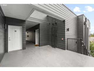 Photo #1: 23229211 Listing