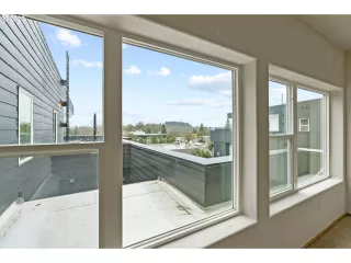 Photo #6: 23229211 Listing