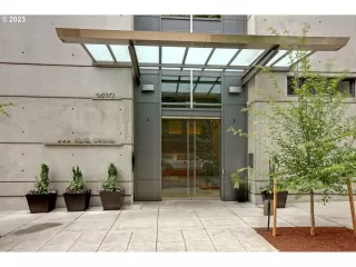 Photo #1: 23229435 Listing 