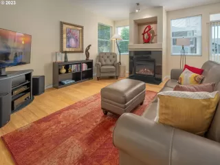 Photo #3: 23230230 Listing