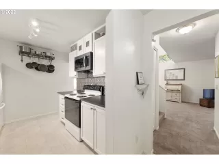 Photo #4: 23230280 Listing 