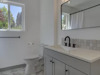 Photo #2: 23230797 Listing 