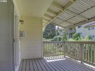 Photo #5: 23230797 Listing 