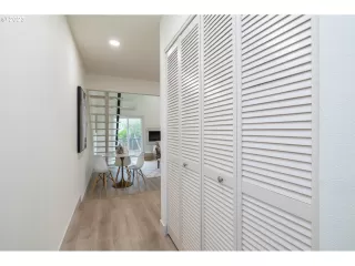 Photo #1: 23231764 Listing