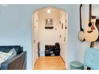 Photo #1: 23232659 Listing 