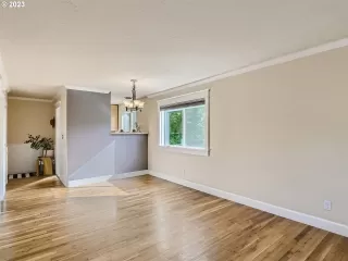 Photo #2: 23233030 Listing