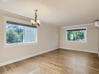 Photo #3: 23233030 Listing
