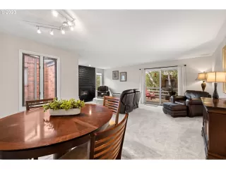 Photo #3: 23233336 Listing 