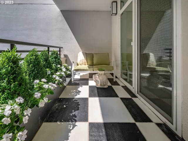 MLS: 23233517 Condo For Sale