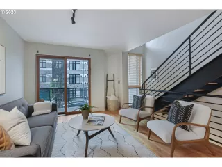 More Details about MLS # 23233678 : 5839 NE CENTER COMMONS WAY