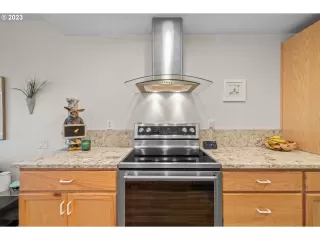 Photo #5: 23235008 Listing 