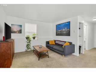 Photo #6: 23235340 Listing 