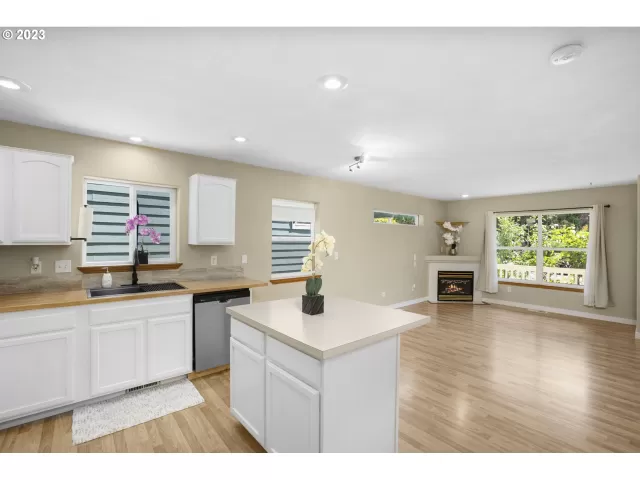 MLS: 23235498 Condo For Sale