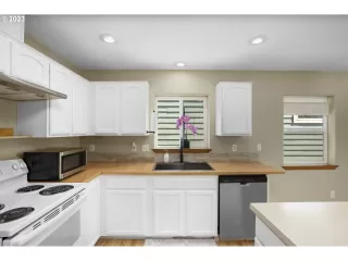 Photo #1: 23235498 Listing 