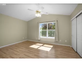 Photo #4: 23235498 Listing 