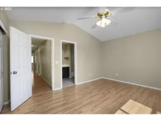 Photo #6: 23235498 Listing 