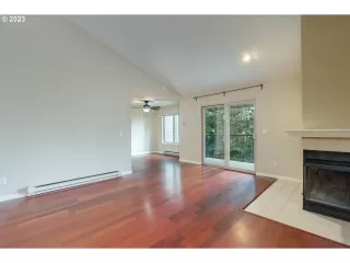 Photo #1: 23236342 Listing 