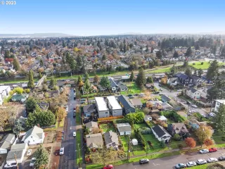 Photo #2: 23236855 Listing