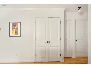 Photo #3: 23237081 Listing